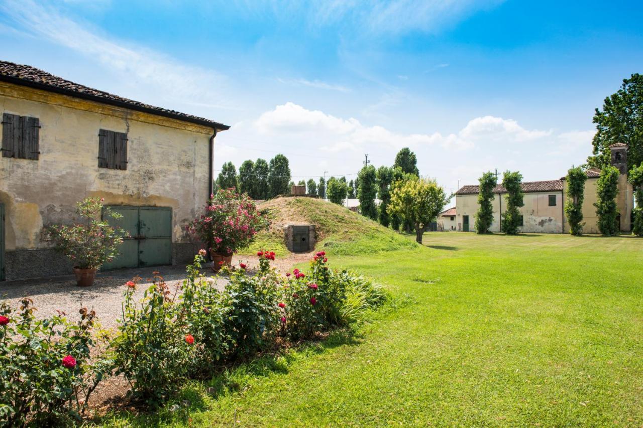 Agriturismo Lecolombare Nogarole Rocca Exterior photo